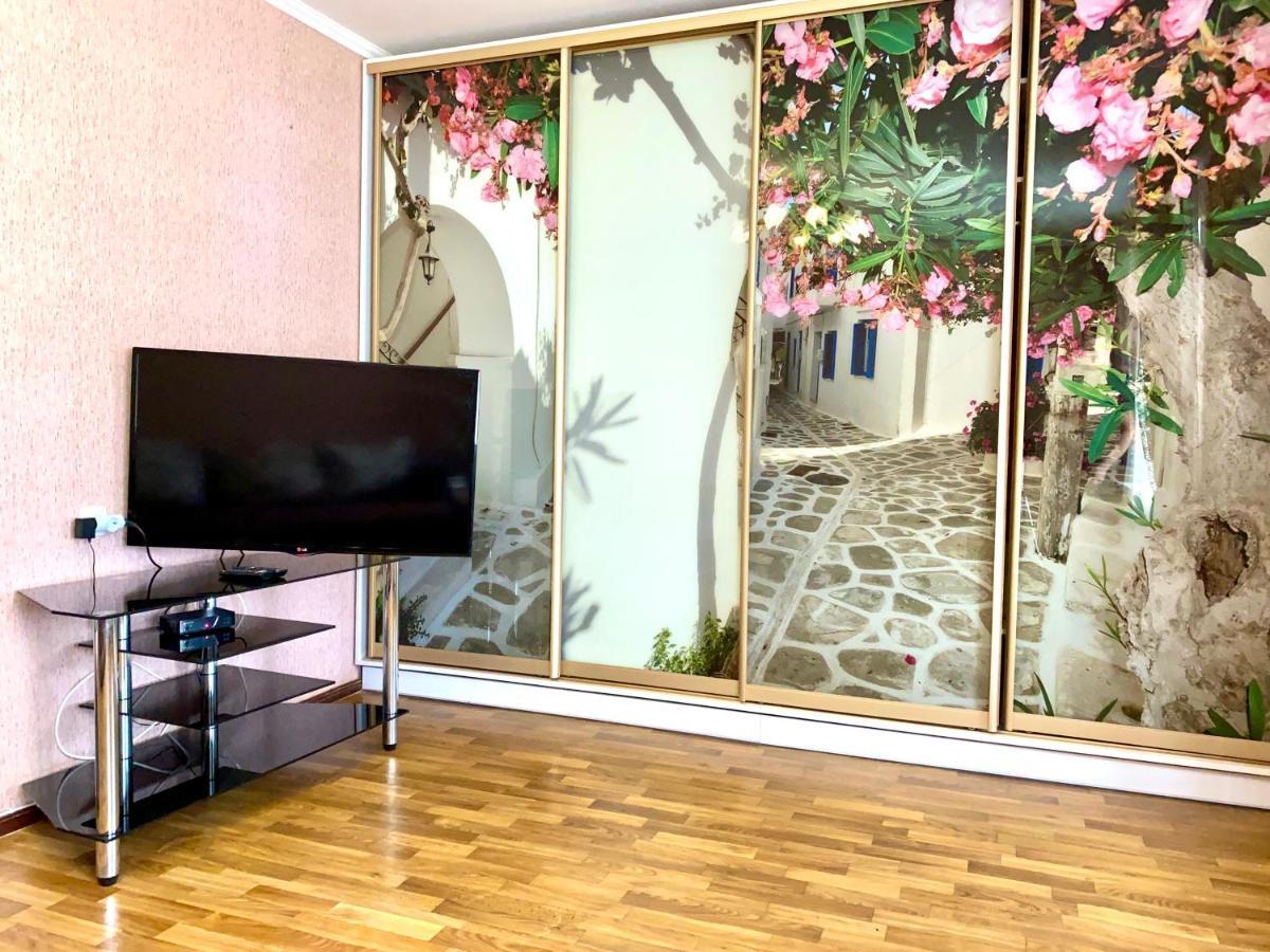 Apartpoltava Центр Полтави, Простора Та Зручна Квартира Біля Пует, 2-Окремі Кімнати, Звітна Документація Для Відрядження Exterior foto